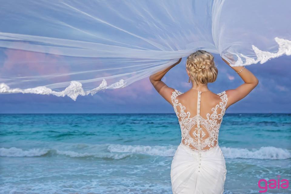 Simple, Chic, Elegant or Bohemian...